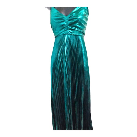 Beautiful emerald green lurex look open lace up back pleated maxi dress size S - Picture 6 of 17